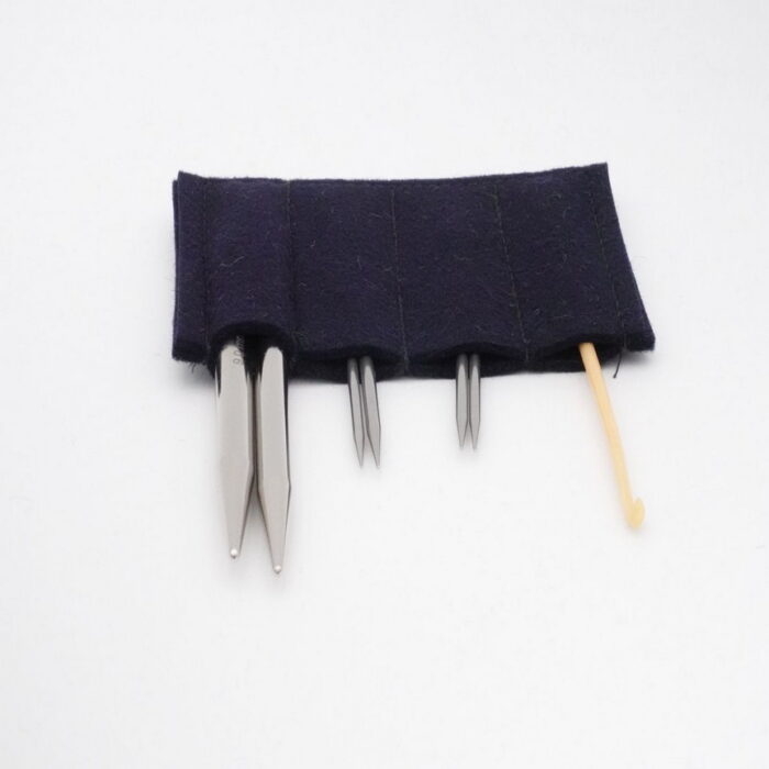 ad(d)apter dark blue