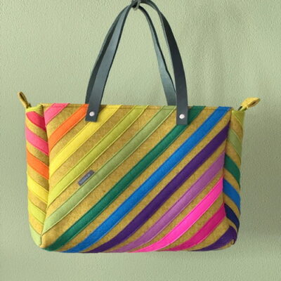 Handtasche (kleine Shopper) Senf mit digonalen Streifen Regenbogen)