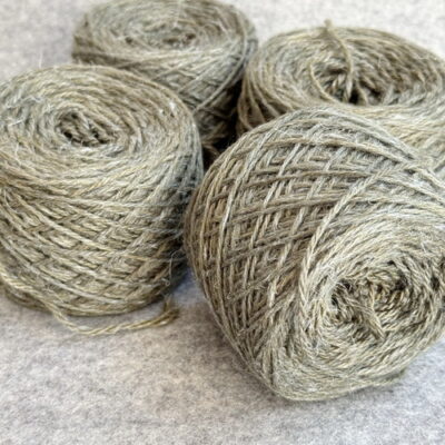 Wool Linen Aran, grünlicher Schlamm