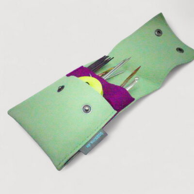 Knitting needle case "Lindelbeere"