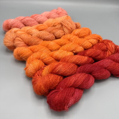 Alpakara Unica SET ORANGE (7 skeins running lengths varying between 200>280 mtr)